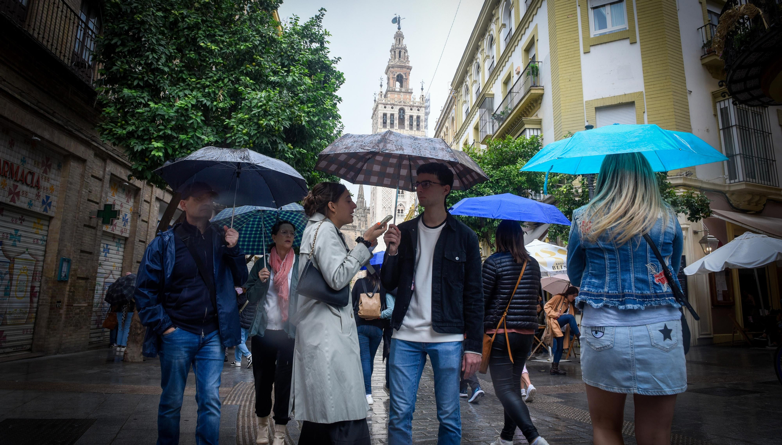 Domingo de turismo bajo la lluvia