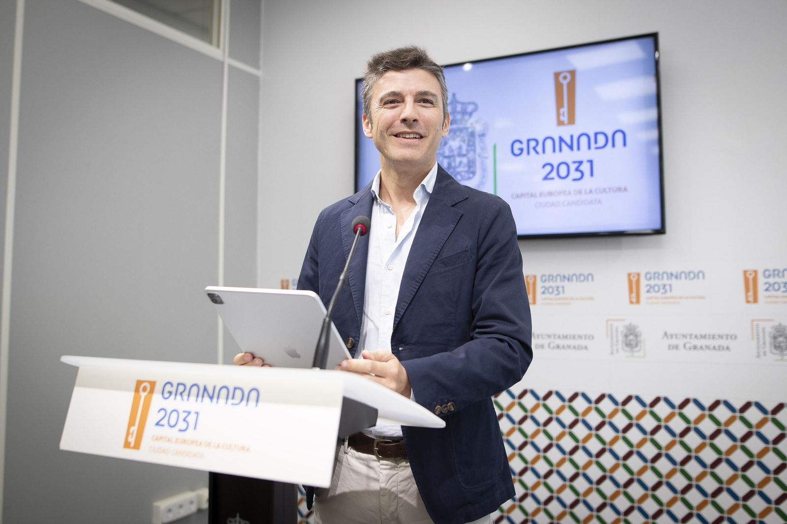 El portavoz del equipo de Gobierno del Ayuntamiento de Granada, Jorge Saavedra