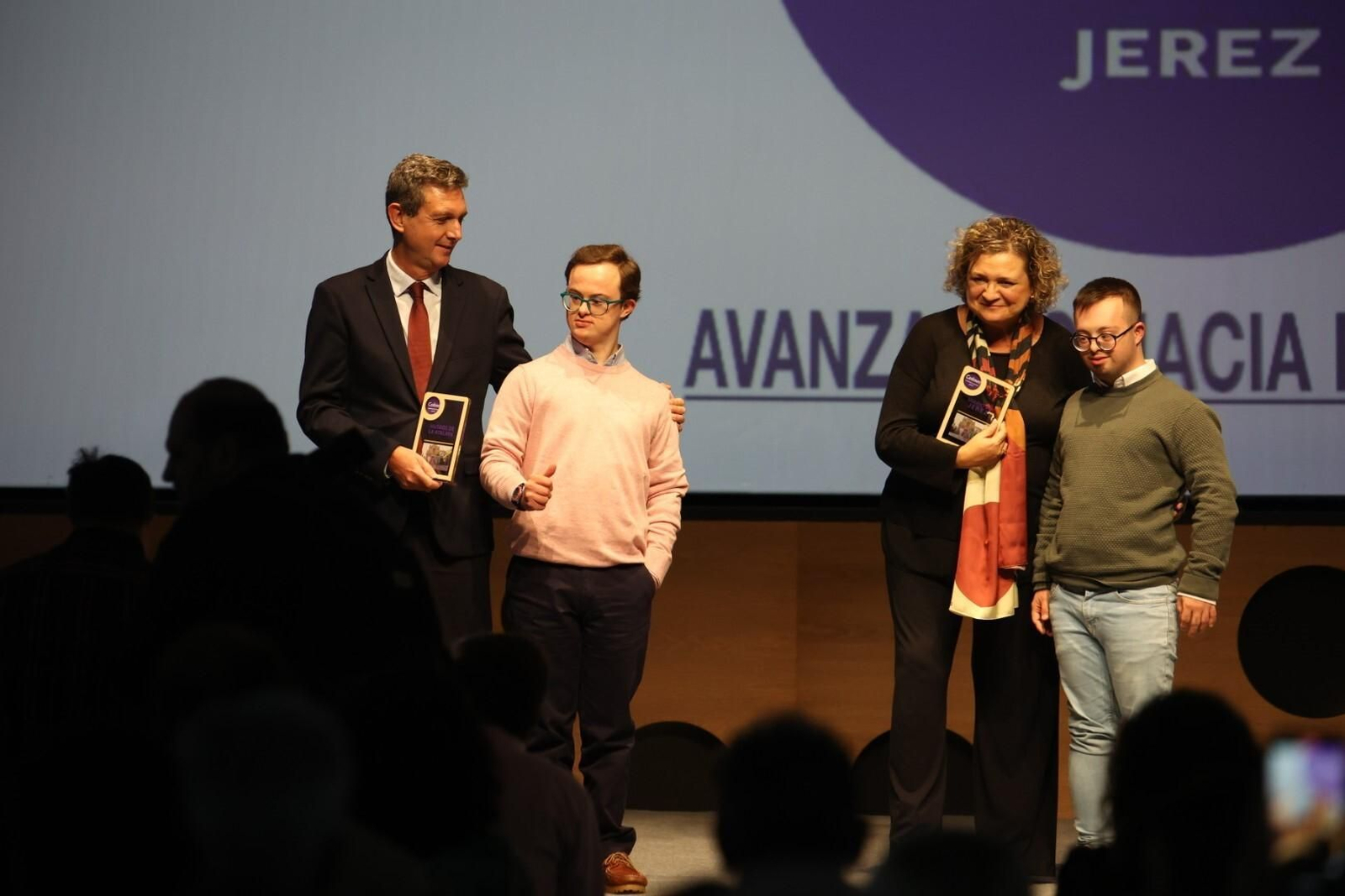 Presentación del calendario solidario de Cedown 2024