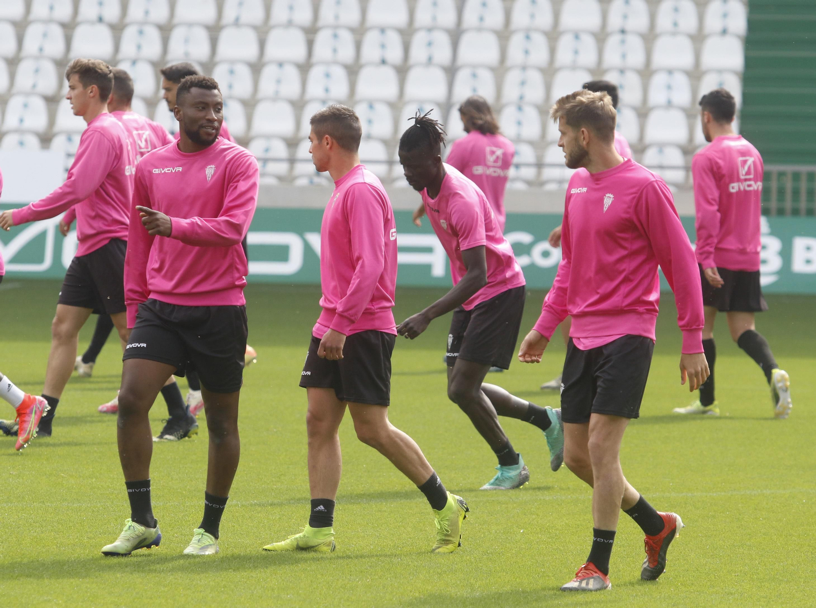 Las imágenes del primer entrenamiento de Germán Crespo al frente del Córdoba CF