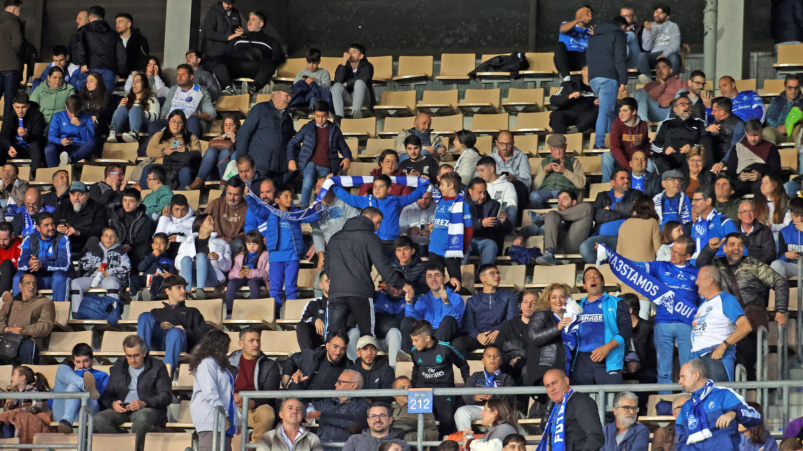 Búscate en el Xerez DFC - Ceuta B en el Municipal de Chapín en Jerez