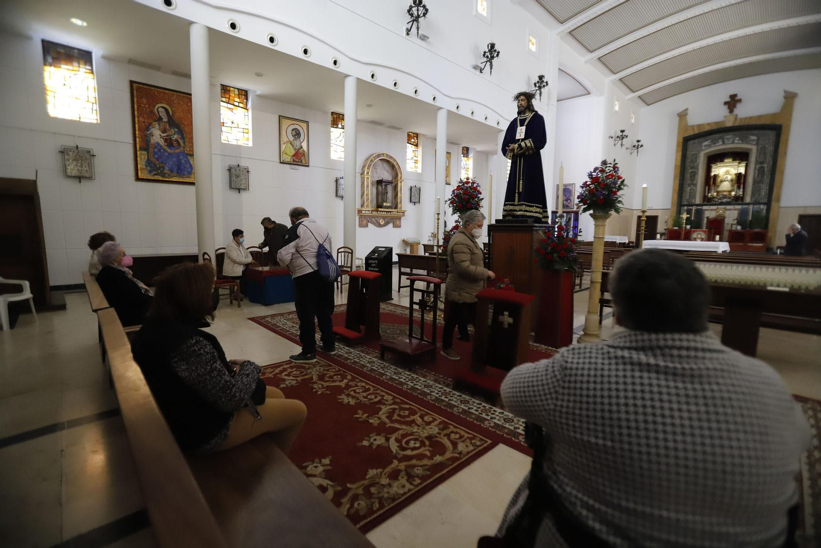 Imágenes de las veneraciones a los Cautivos de Huelva