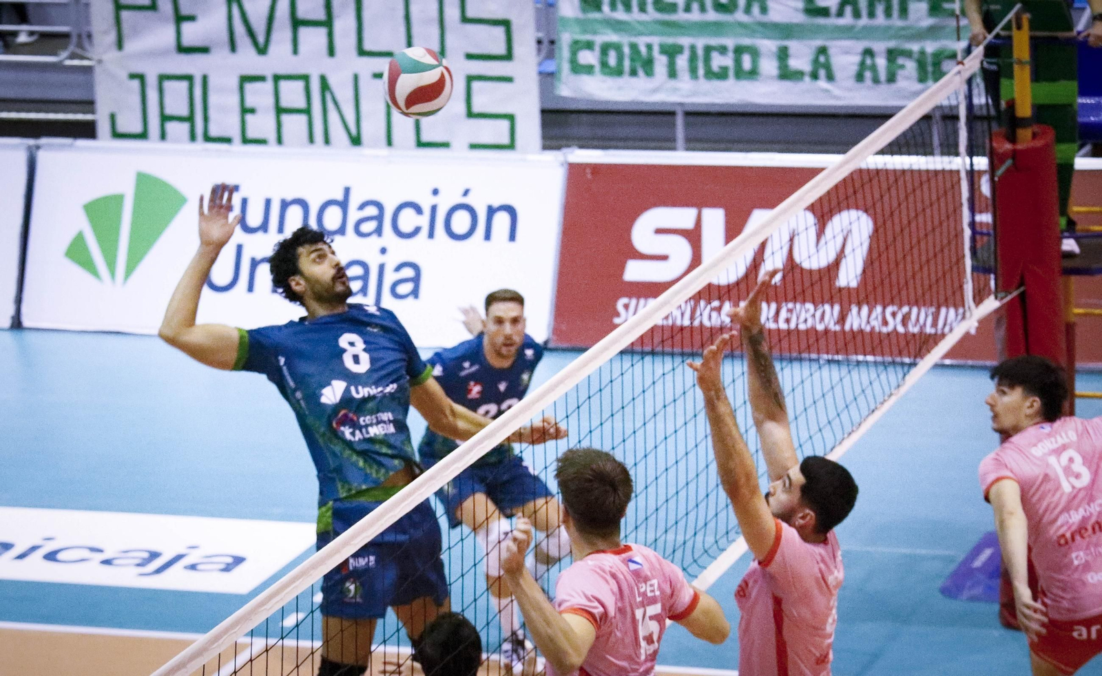 Unicaja Costa de Almería-Arenal Emeve de la Superliga, en imágenes