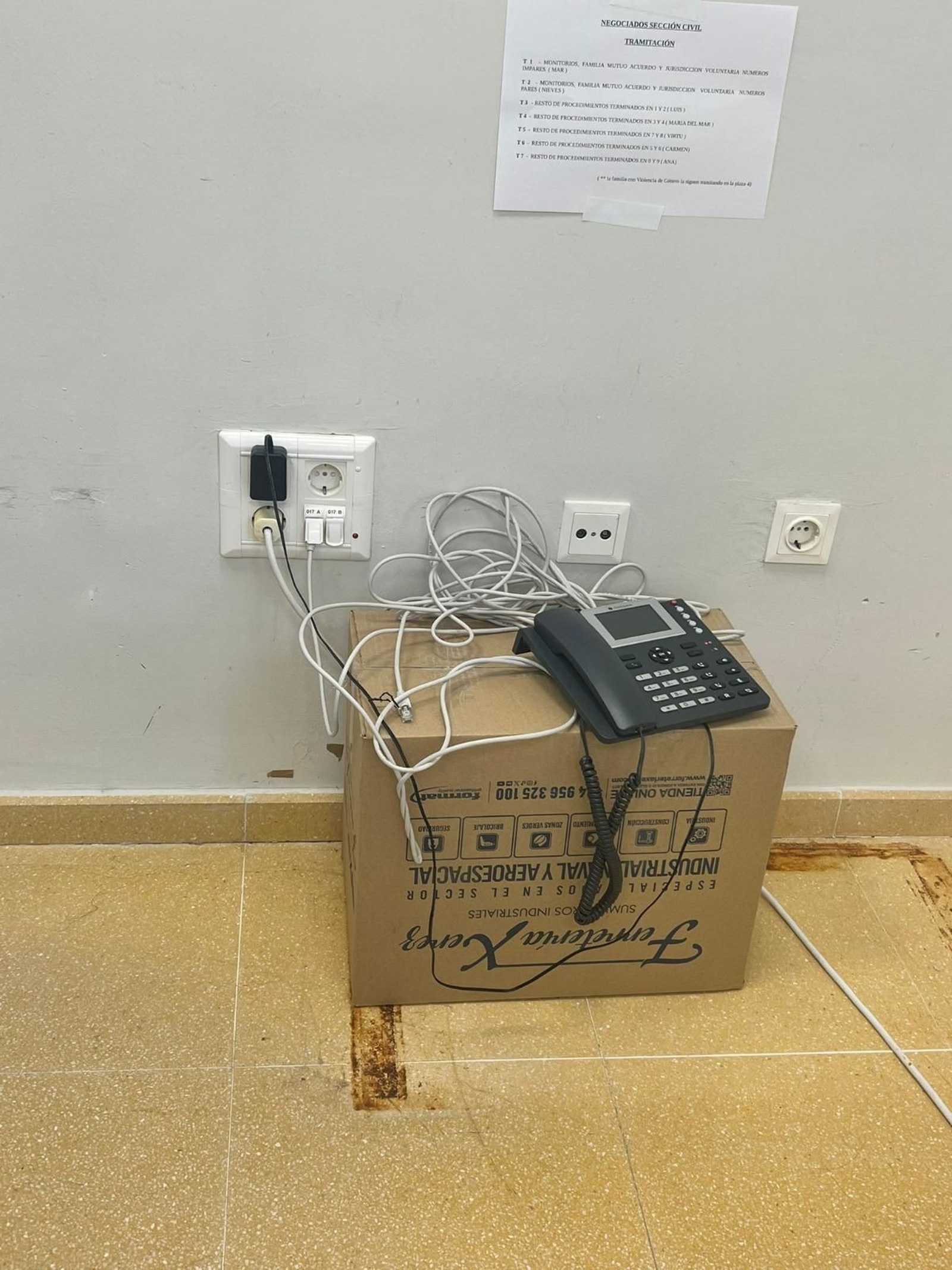 Medios actuales de los funcionarios del nuevo Tribunal de Instancia de Sanlúcar.