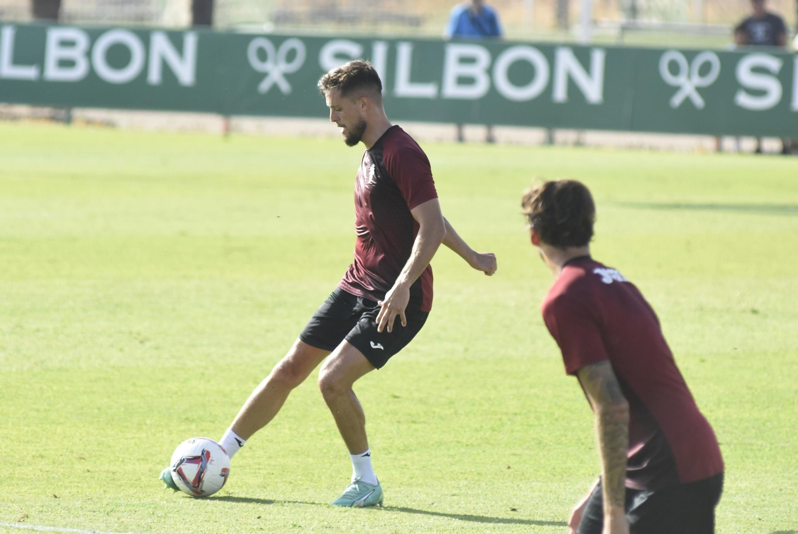 Las mejores fotos del partidillo entre el Córdoba CF y el Córdoba B en la Ciudad Deportiva