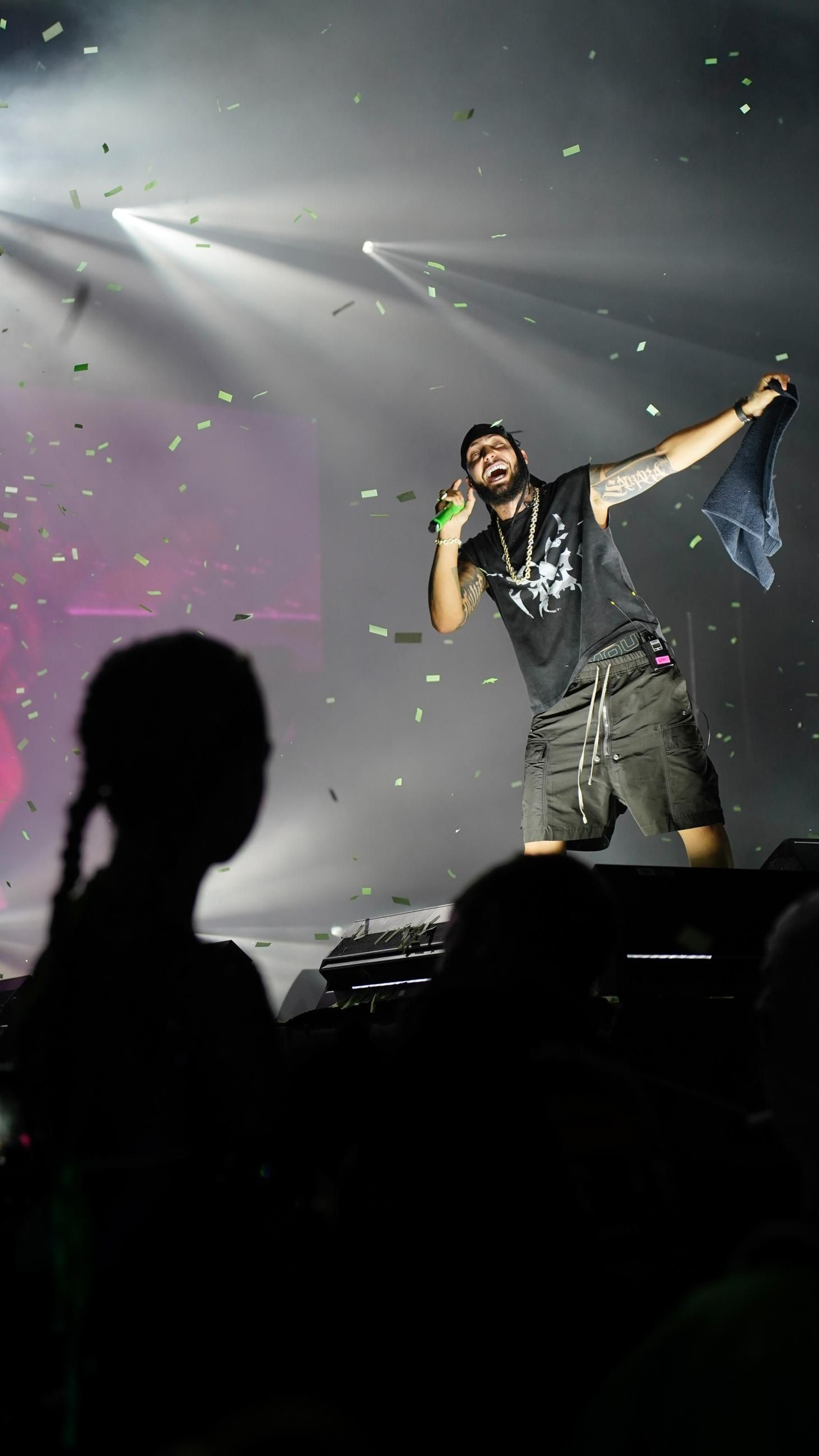 El concierto de JC Reyes en el Cabaret Festival de Algeciras, en imágenes