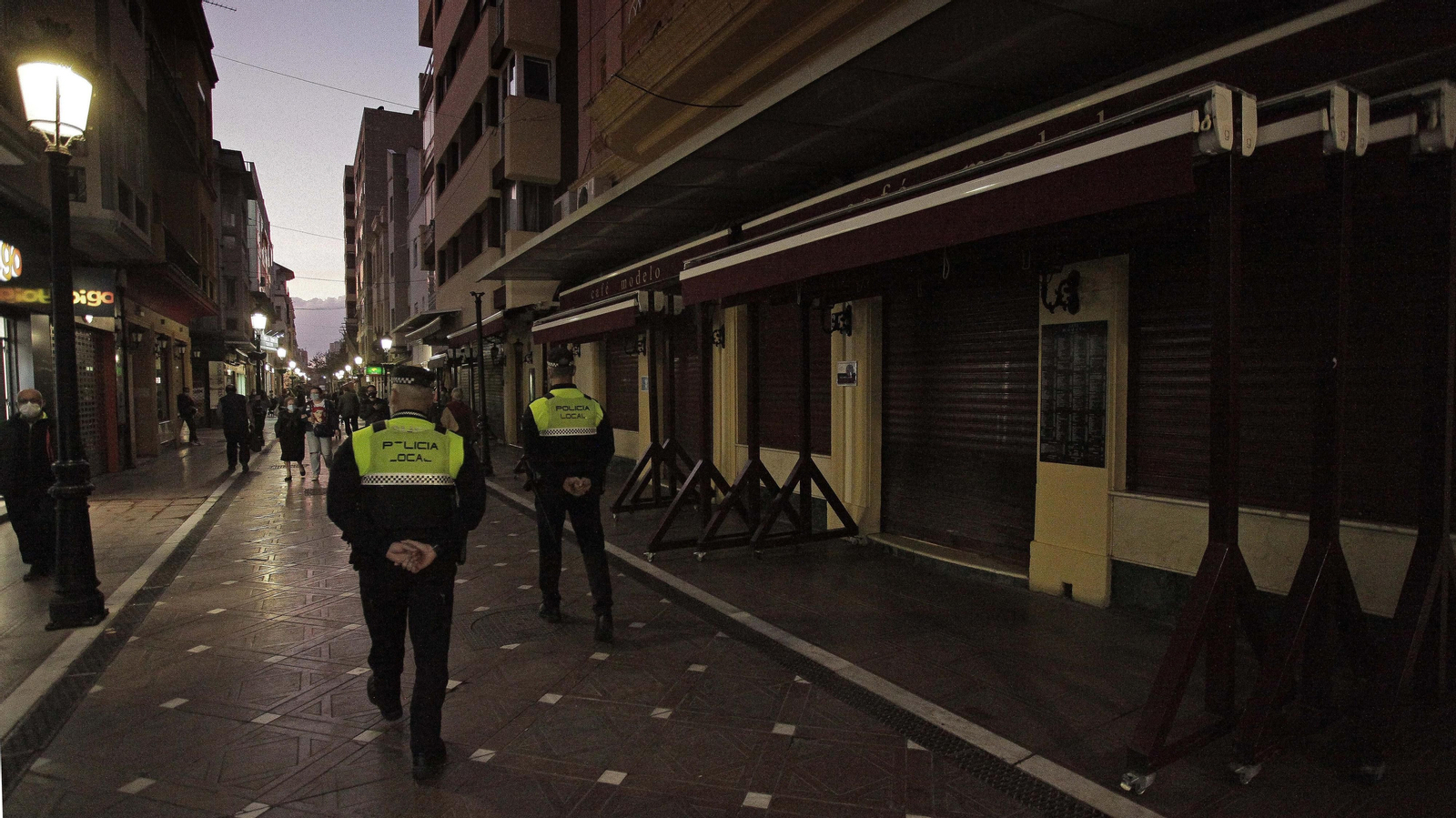 Cierre de bares y comercios en La Línea por el Covid