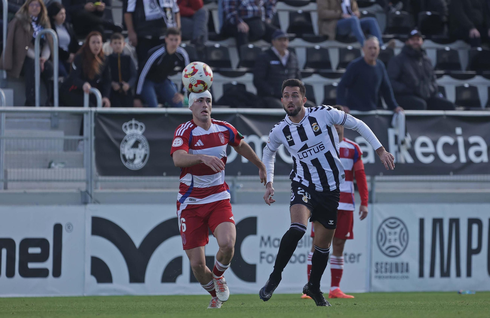 Las mejores fotos del Balona - Recreativo de Granada de Segunda Federación