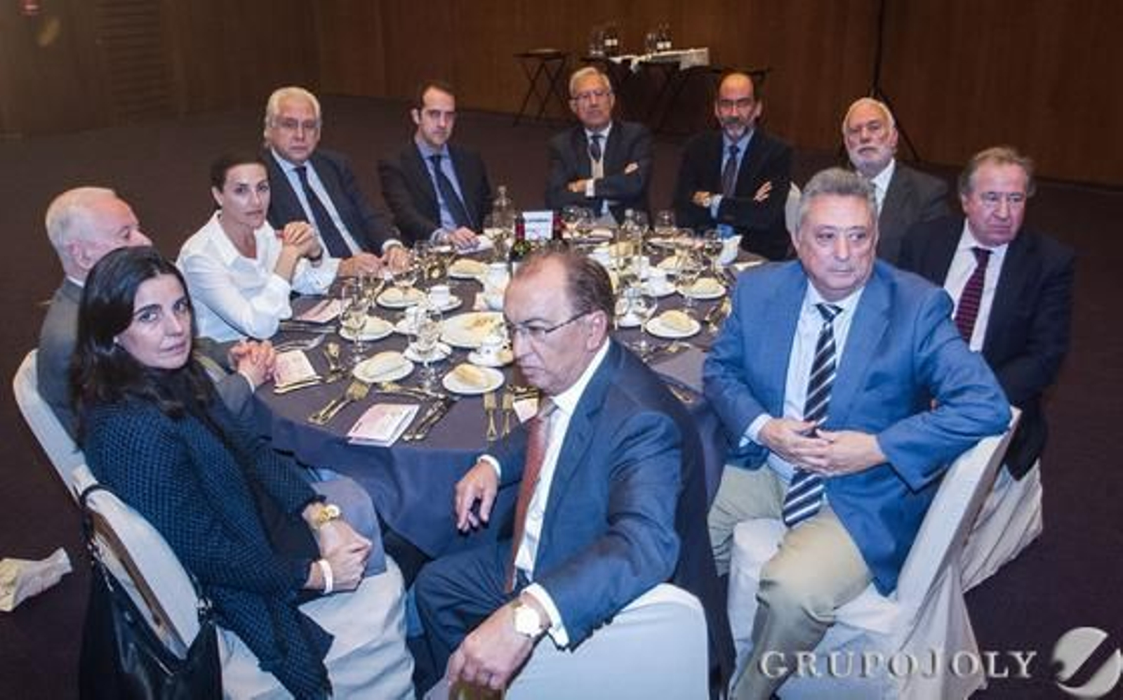 Iciar Rovira, Francisco Rodríguez, Evangelina Naranjo, Jacinto León, Alejandro Martín, Juan José López Garzón, Antonio Olivero, Isaías Pérez Saldaña, Manuel Muñoz, Alejandro Martín de la Cruz y Eugenio Suárez.

Foto: Juan Carlos Vázquez/ Victoria Hidalgo