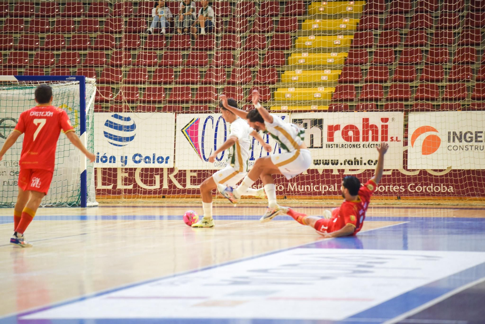 Las mejores fotos del ambiente en Vista Alegre para el Córdoba Futsal - Jimbee Cartagena