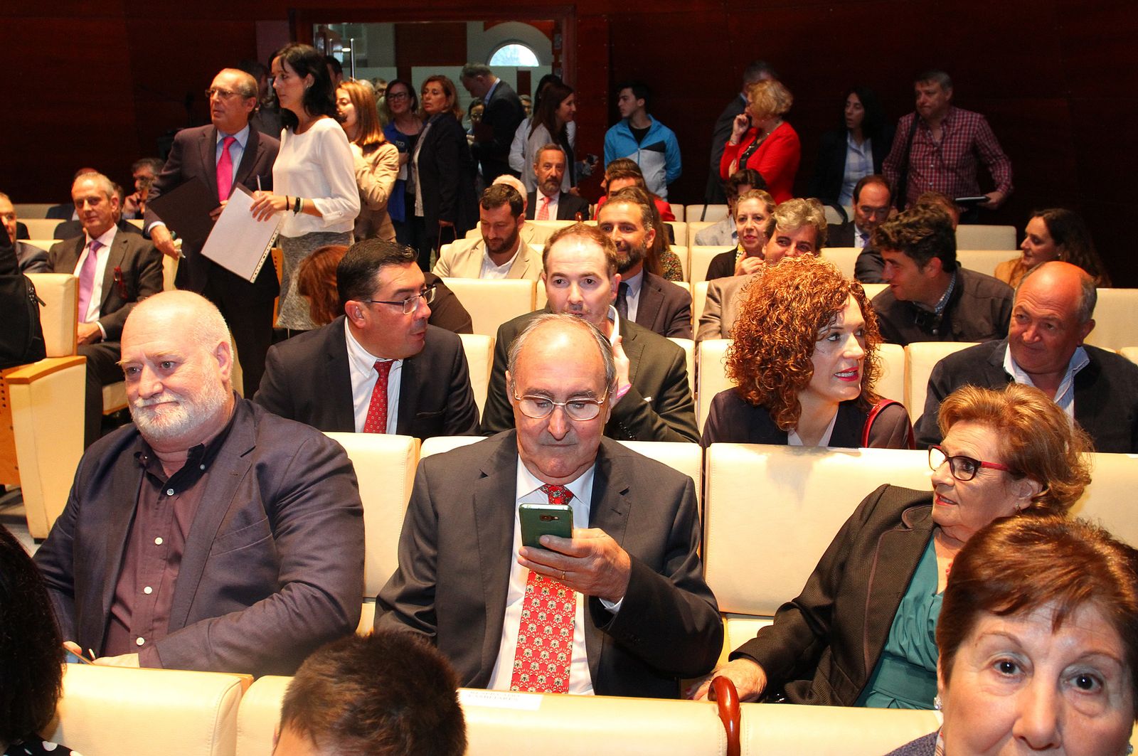 Imágenes de la toma de posesión del nuevo presidente del Puerto de Huelva, José Luis Ramos.