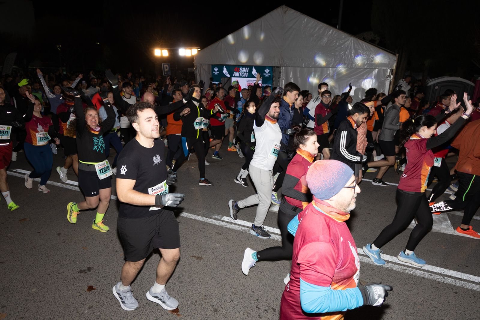 Encuéntrate en la salida de la Carrera de San Antón 2026, en imágenes (2)
