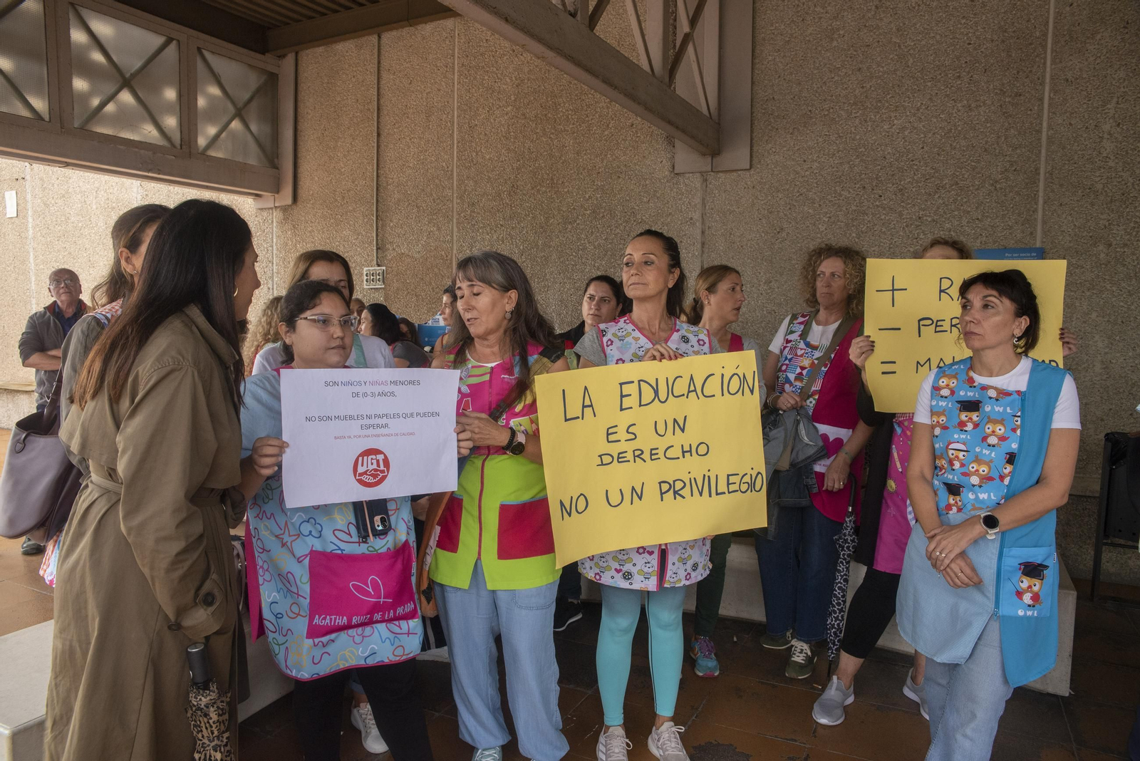 Las fotos de la concentración en La Línea contra el aumento de ratios y la falta de personal en las escuelas infantiles