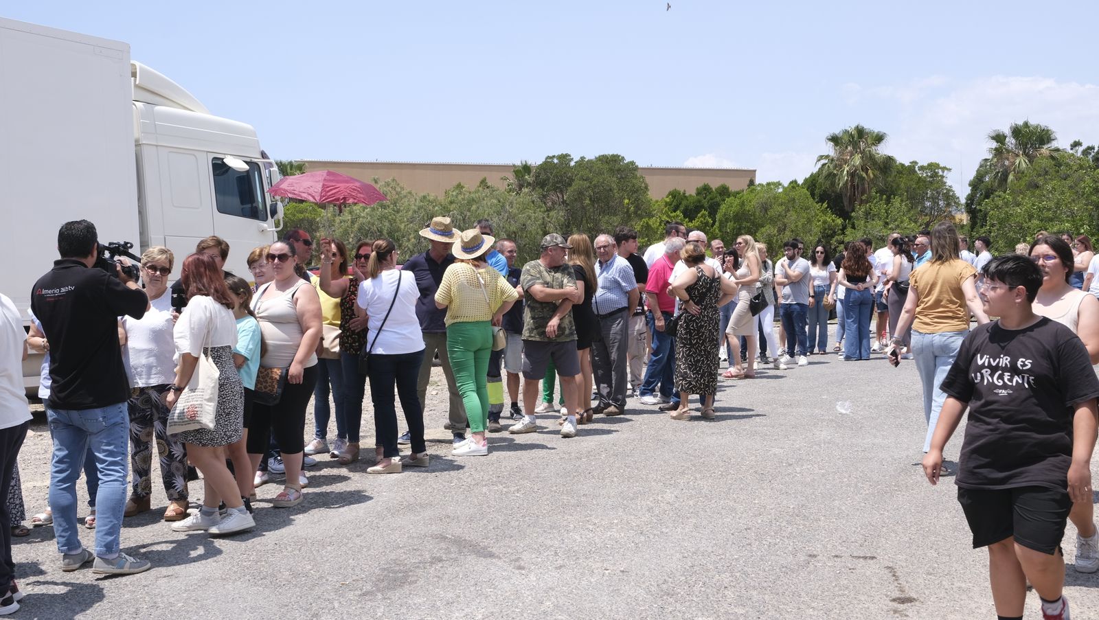 Imágenes de la degustación de huevos fritos con chorizo, en las Fiestas de Santa María del Águila