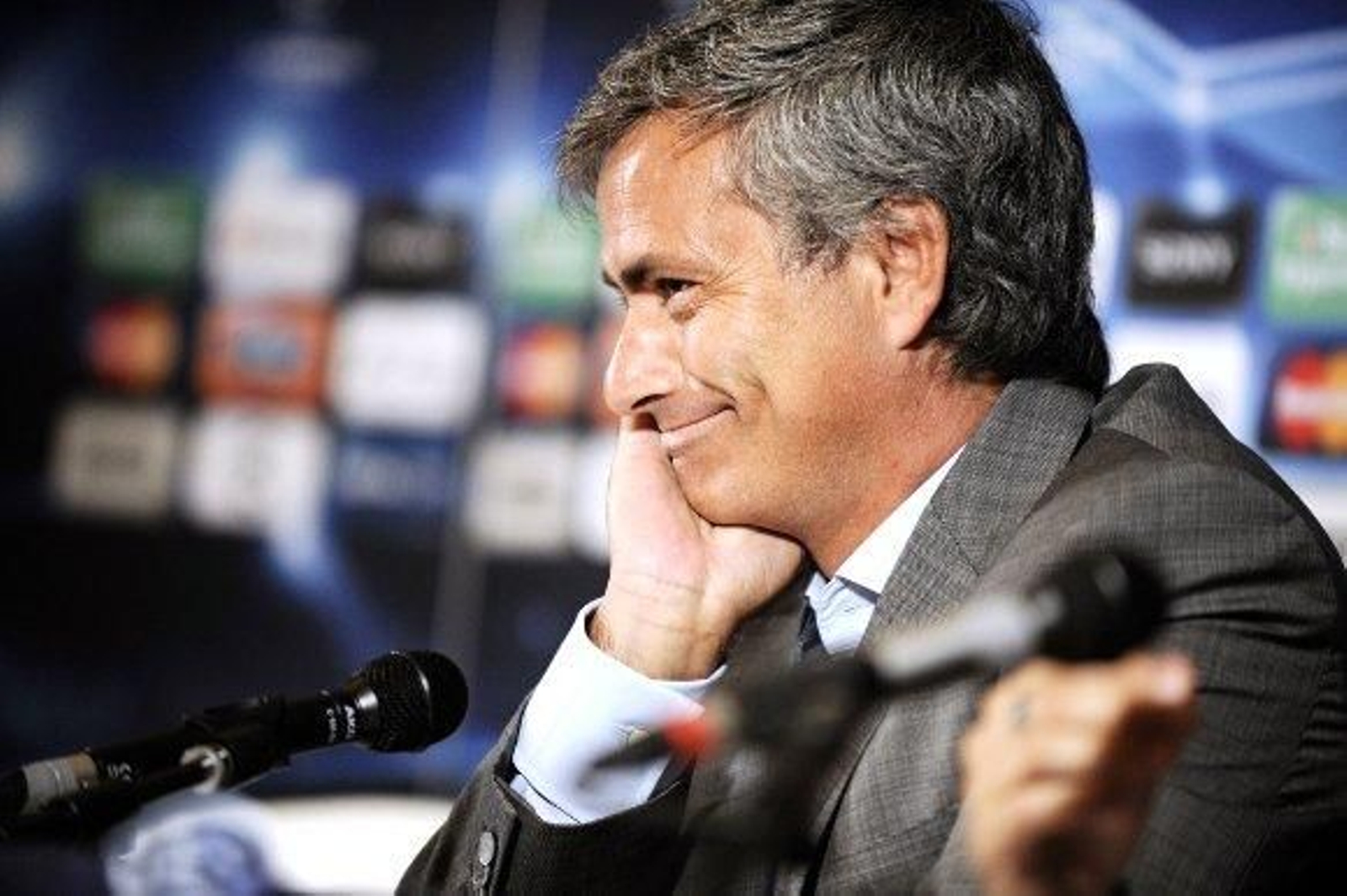 Mourinho: "Pedro León no es ni Zidane ni Maradona"