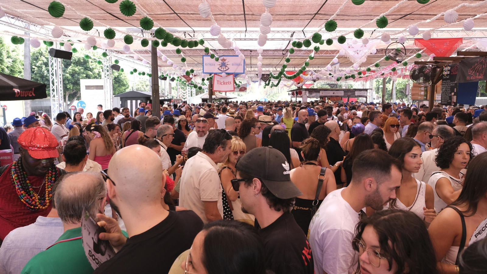 Las mejores imágenes de la feria del mediodía 2025 en Almería