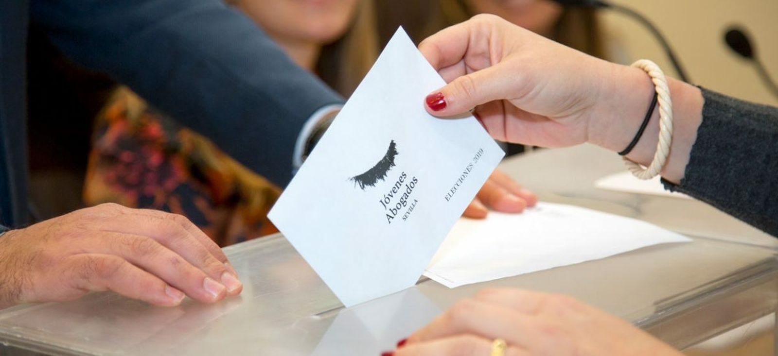 Últimas elecciones a la Asociación de la Abogacía Joven de Sevilla con su antiguo nombre