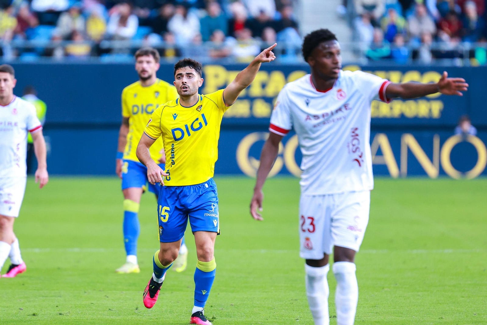 Las imágenes del Cádiz CF- Cultural Leonesa
