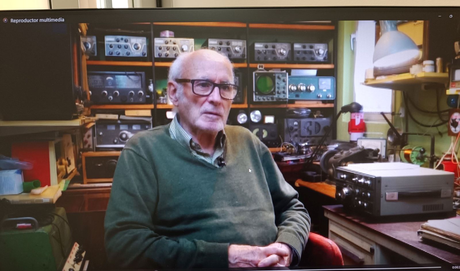 En homenaje a Rafael Romo, coleccionista de aparatos de radio