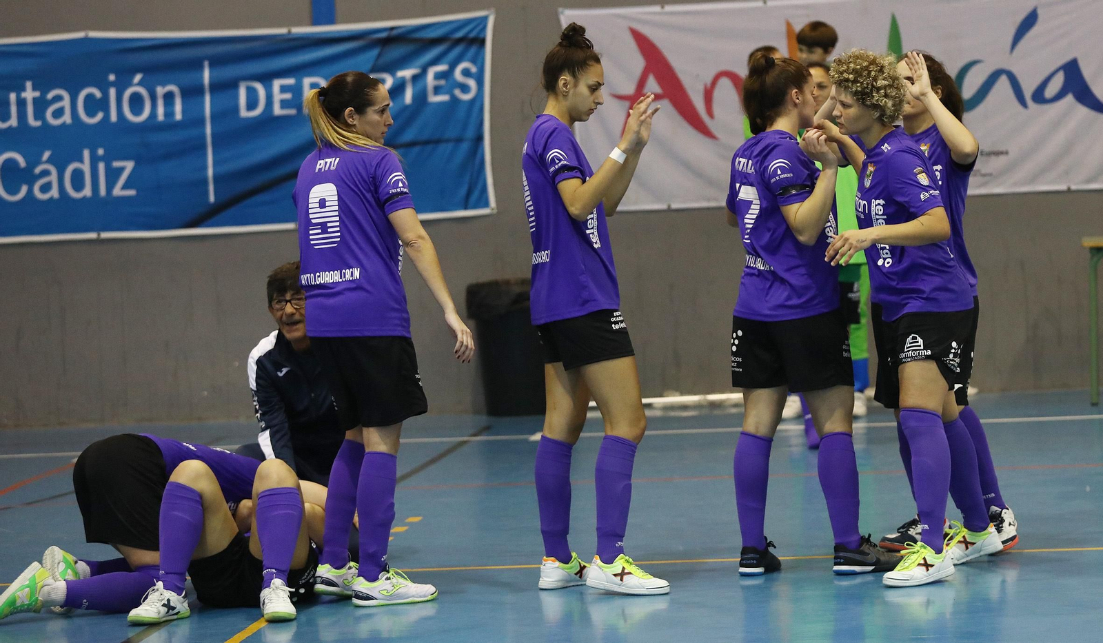 Desolación entre las jugadoras locales, que cayeron con la cabeza muy alta.