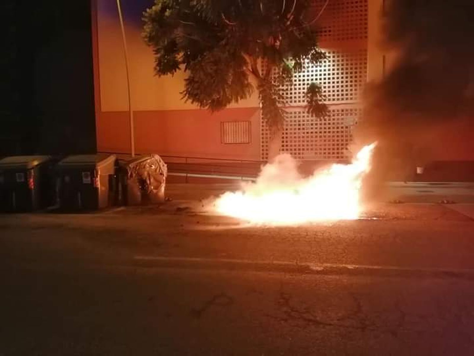 Noche de incendios simultáneos en Chipiona
