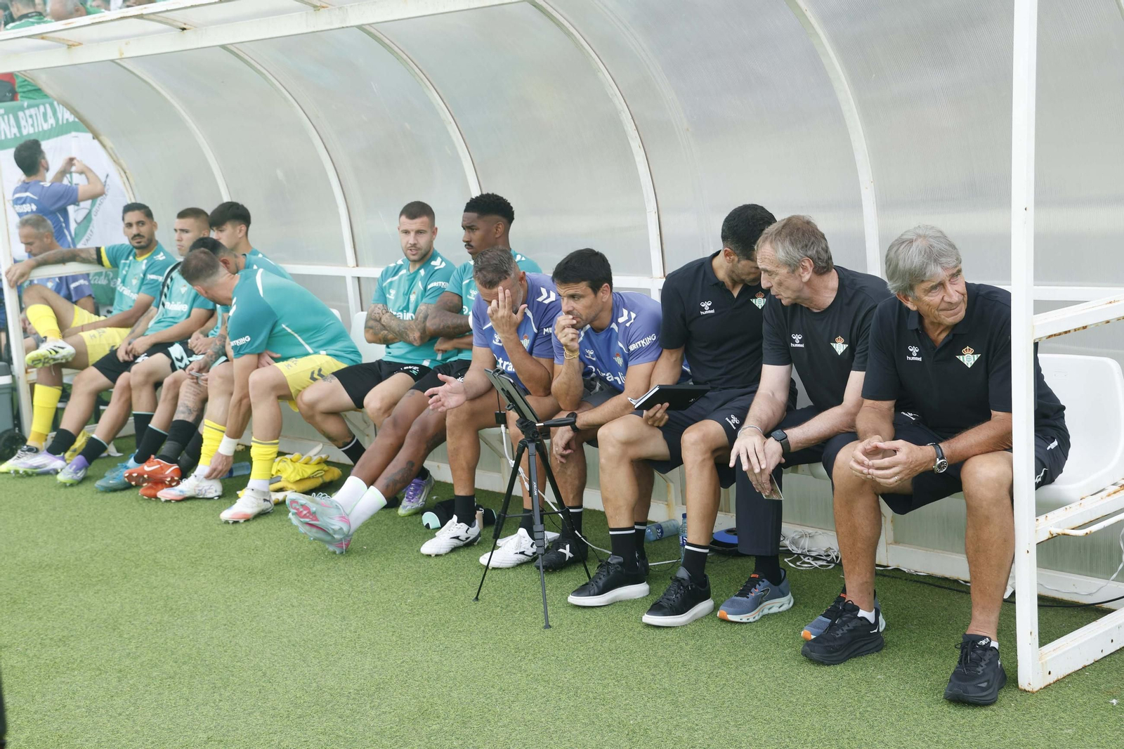 Las fotos del Betis-Como disputado en el Ciudad de La Línea (2-3)