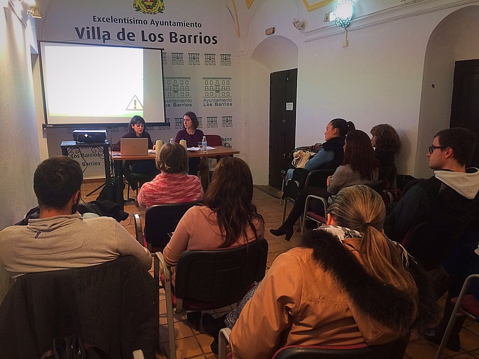 Ana Vicente y Concepción Castrillo durante la ponencia.