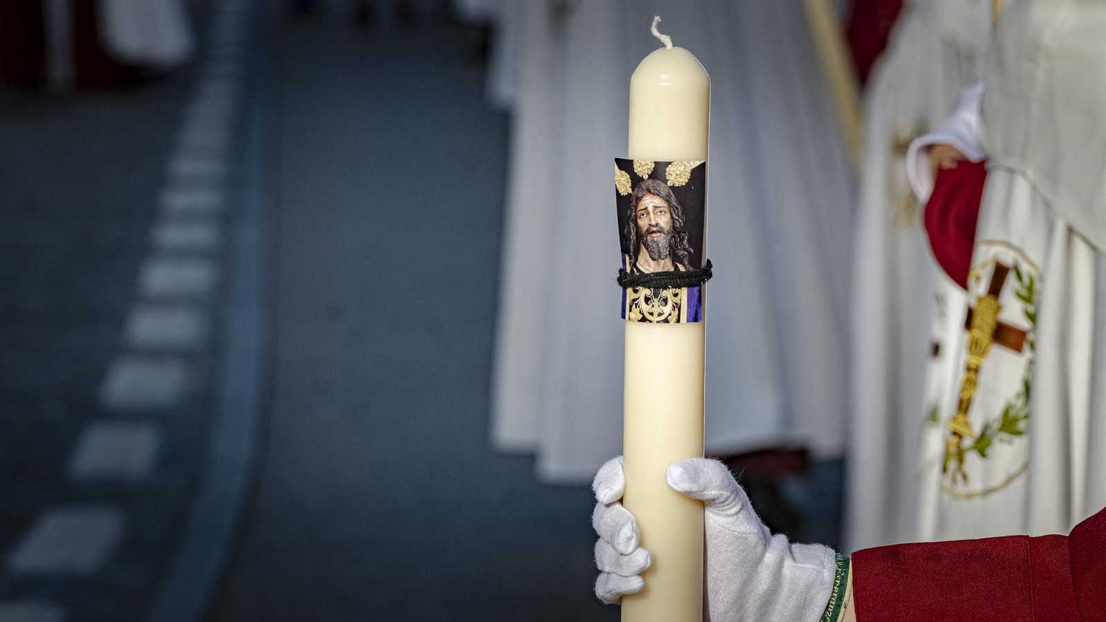 Imágenes de la salida de El Huerto en la Semana Santa de Cádiz 2025