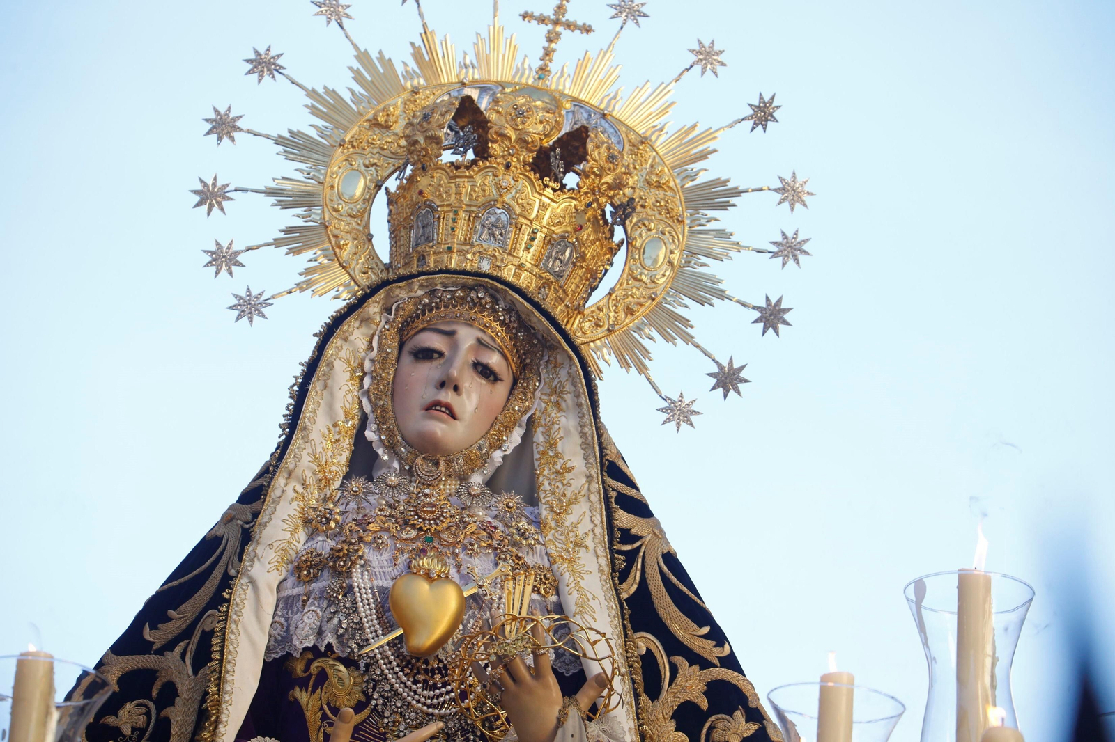 Viernes Santo en Córdoba: la procesión de los Dolores, en imágenes