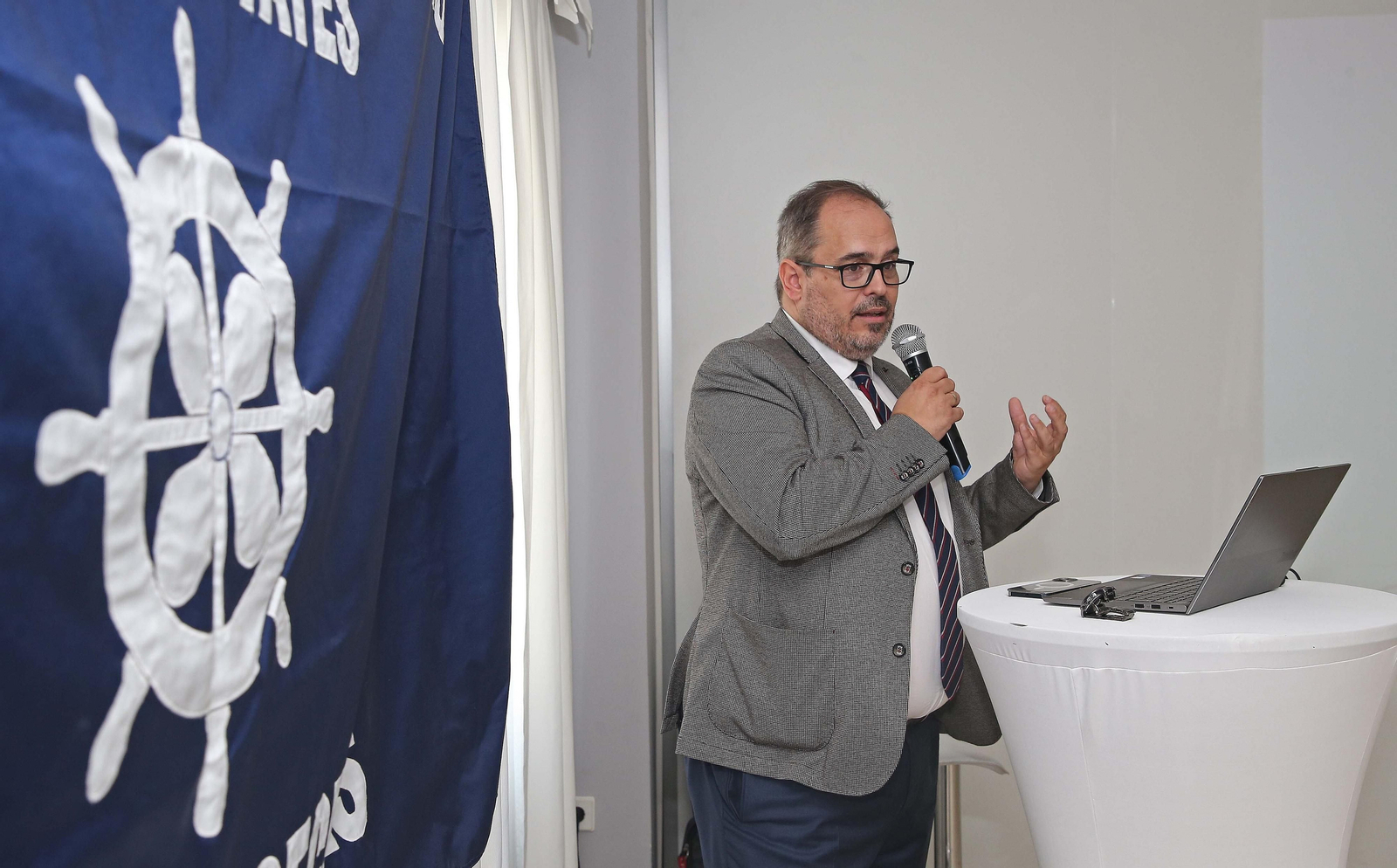 La conferencia del comisionado para el Corredor Atlántico en el Propeller Club Algeciras, en imágenes