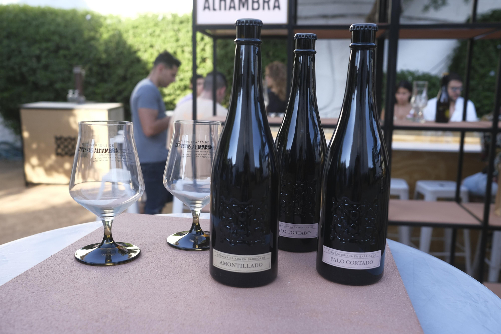 La presentación del Jardín Cervezas Alhambra de Córdoba, en imágenes