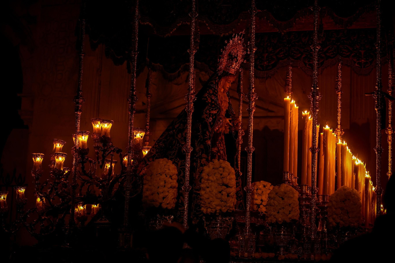 Madrugada del Viernes Santo en Jerez: imágenes de la Noche de Jesús