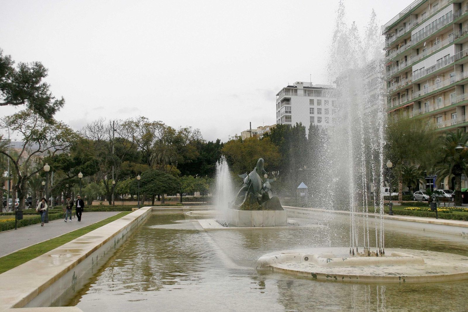 Fuente de los Delfines, en el parque Nicolás Salmerón
