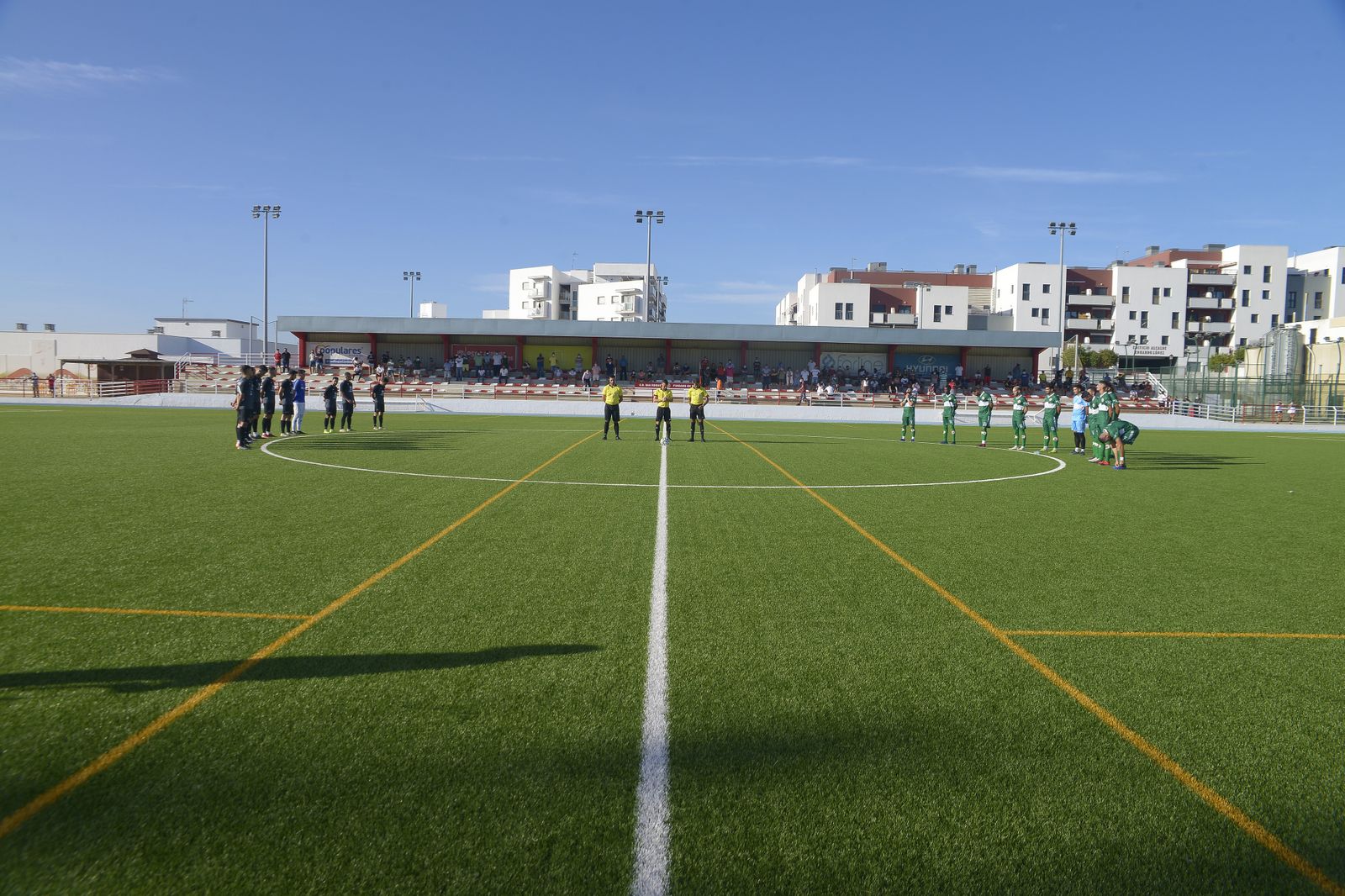 Fotos del partido entre UD San Roque y San Bernardo
