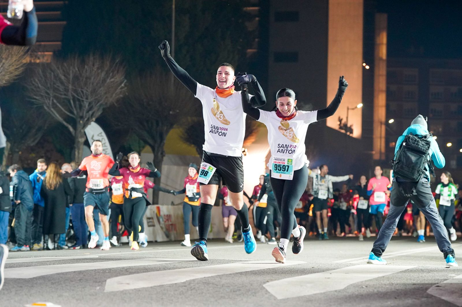 En imágenes: búscate en tu llegada a meta de la Carrera de San Antón 2026 (2)