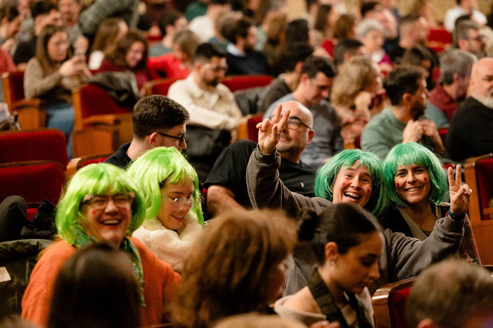 Búscate entre las mejores imágenes de la sexta sesión de cuartos de final del COAC 2026