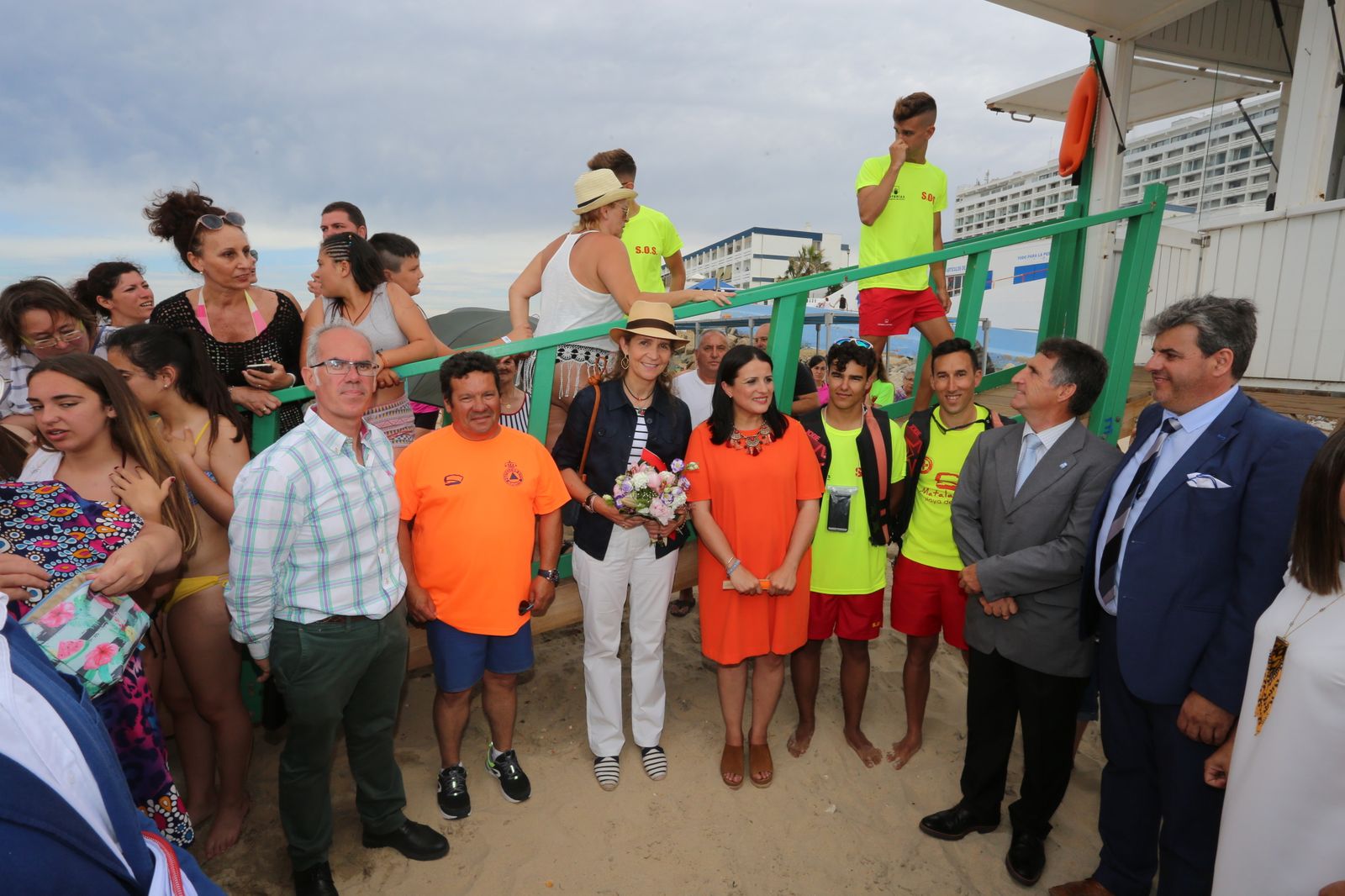 La Infanta Doña Elena asiste a varios talleres de prevención de la fundación Mapfre, en imágenes