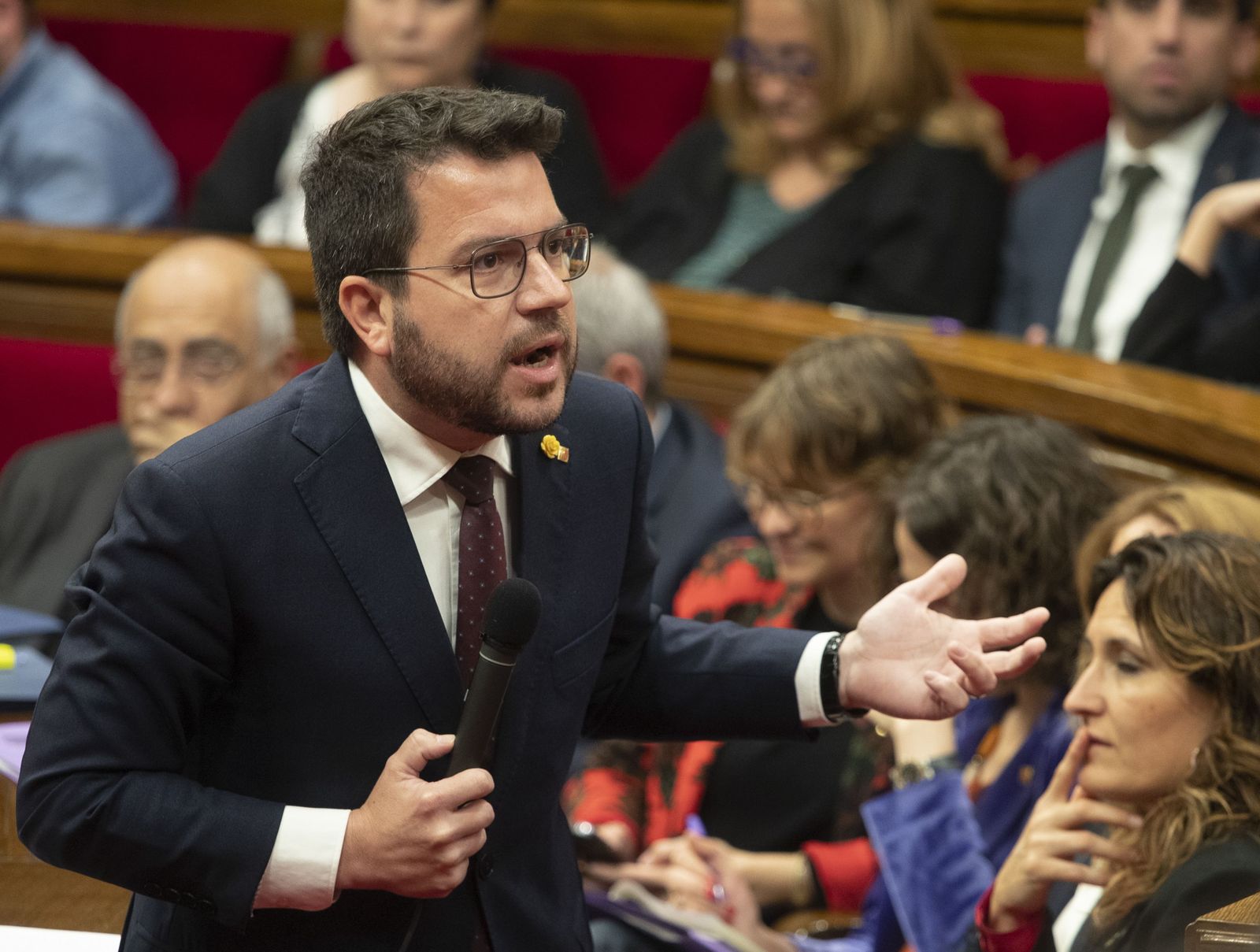 El presidente de la Generalitat, Pere Aragonès, en la sesión de control en el Parlamento.