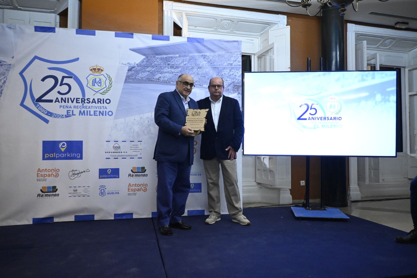 Acto de celebración del 25 aniversario de la Peña Cultural Recreativista 'El Milenio' en imágenes