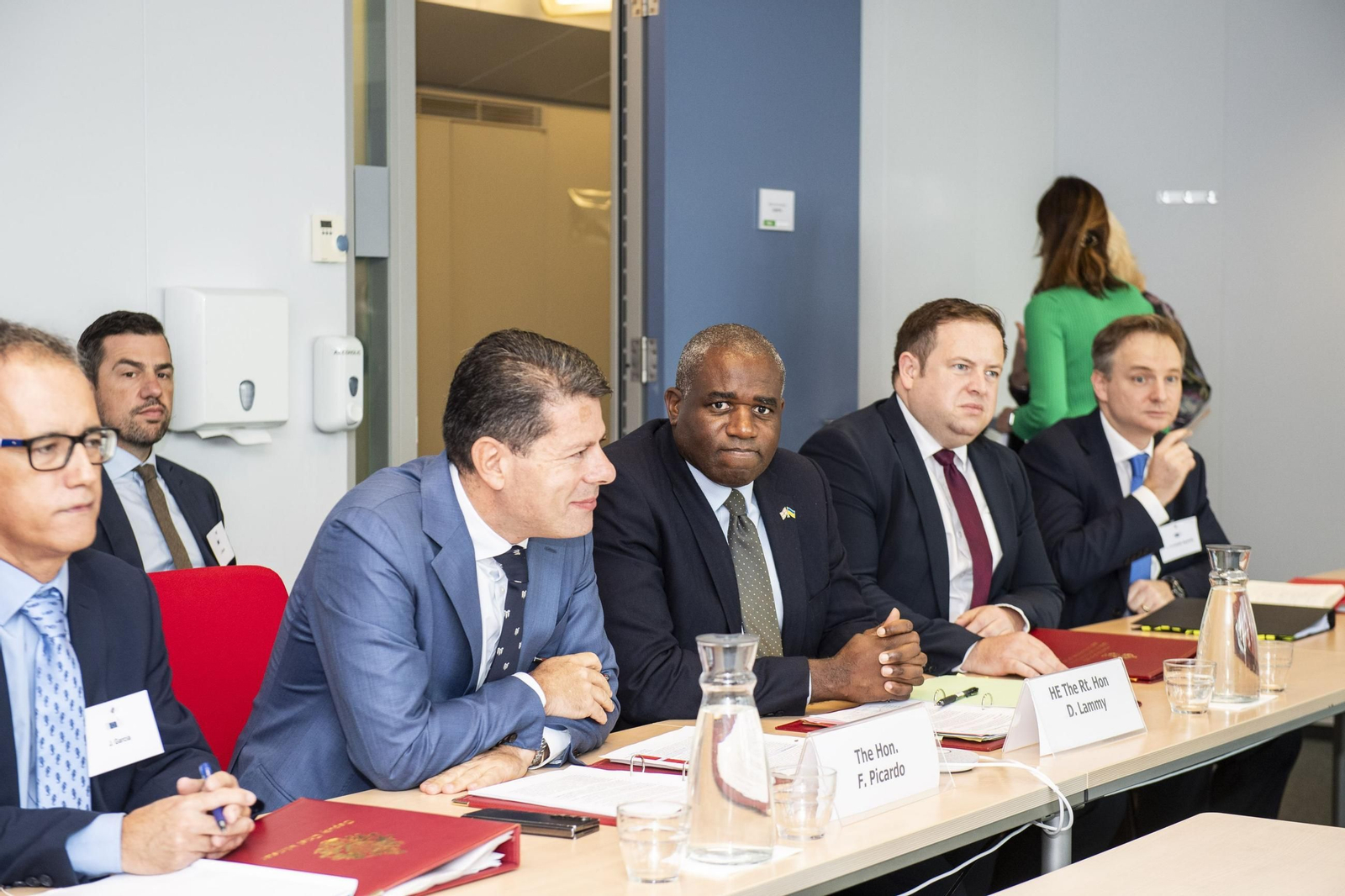 Cumbre ministerial en Bruselas en busca de un acuerdo sobre Gibraltar