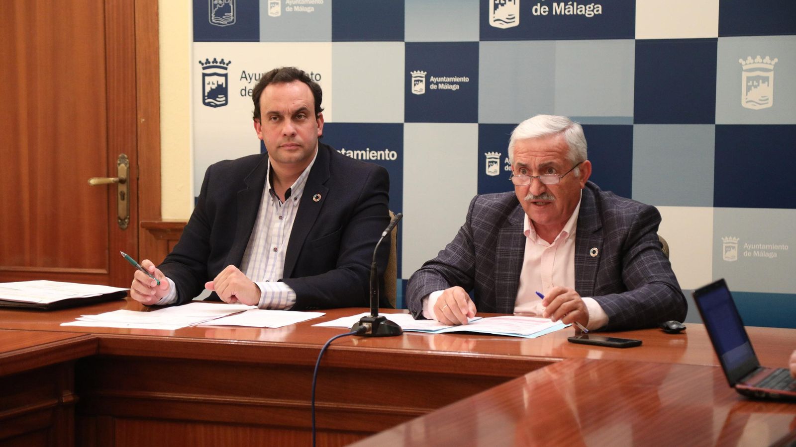Manuel Díaz Guirado y José del Río, en rueda de prensa.