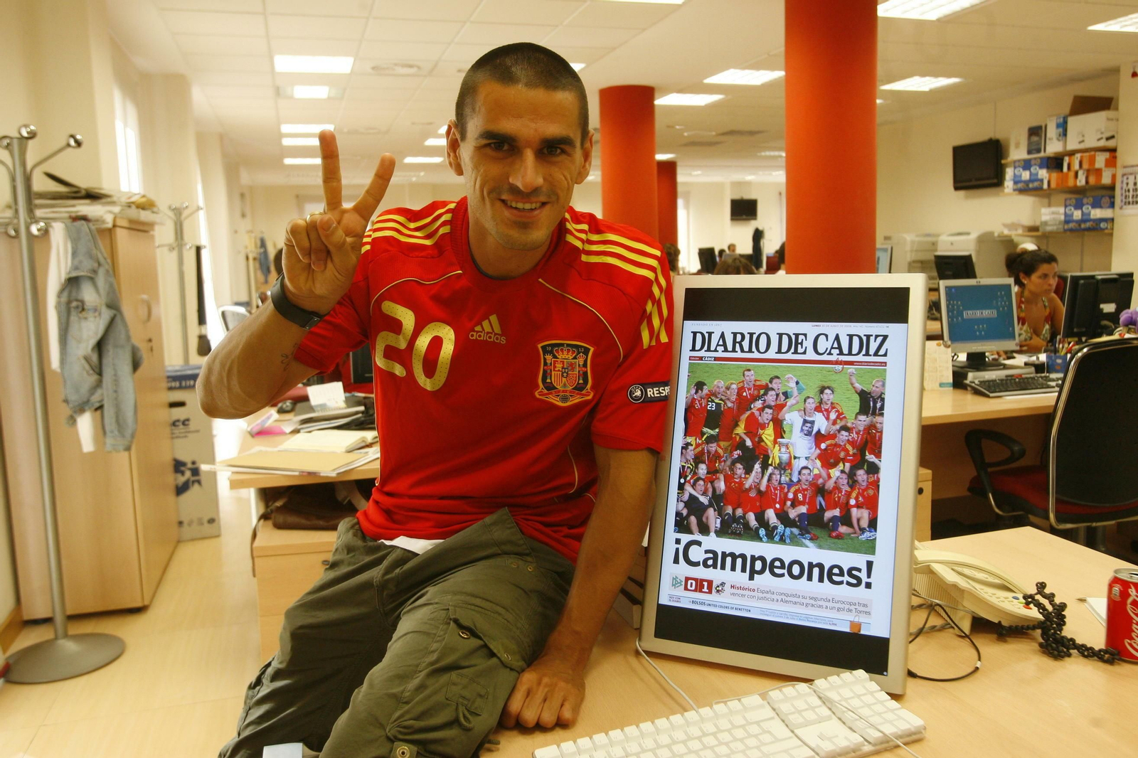 Juanito -en la imagen en una visita a 'Diario de Cádiz'- es uno de los invitados al acto de hoy.