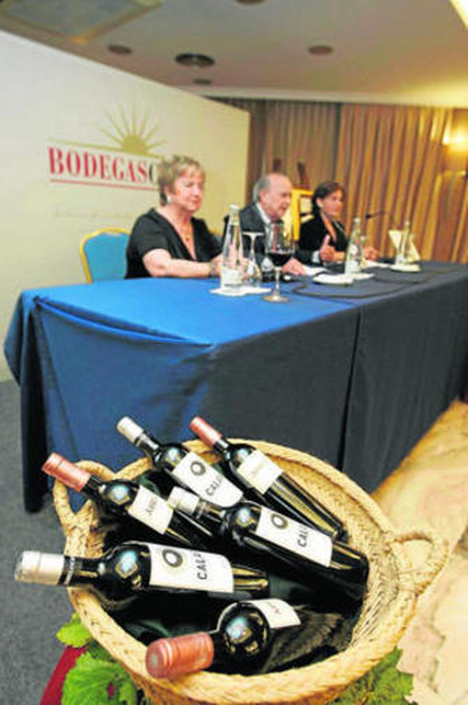 Juan José Alarcón, Sagrario Alarcón y Mª Isabel Mijares.