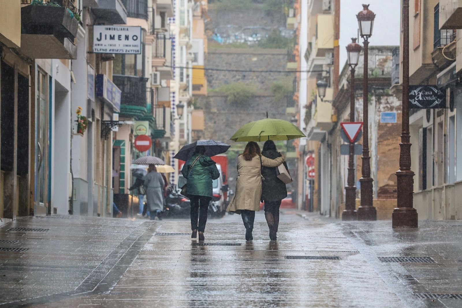 Imagen de archivo de lluvia en Huelva.