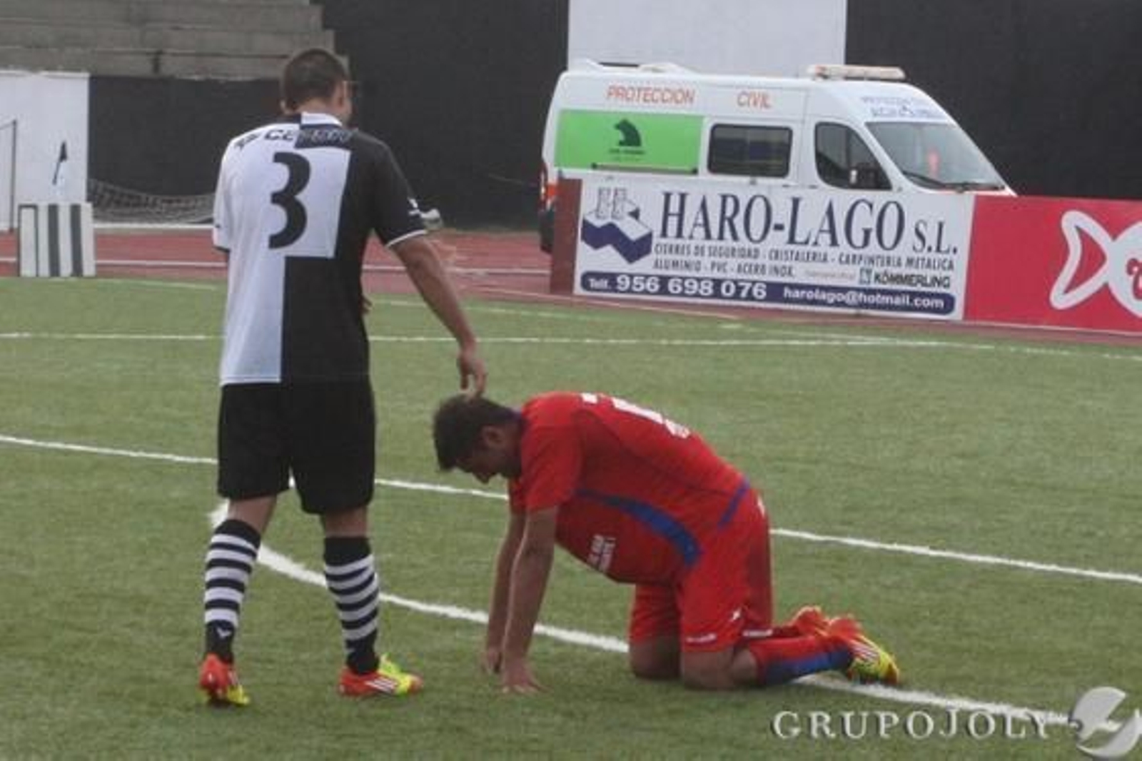 La Balona certifica su segunda posición tras el 2-0 para los blanquinegros.

Foto: Paco Guerrero