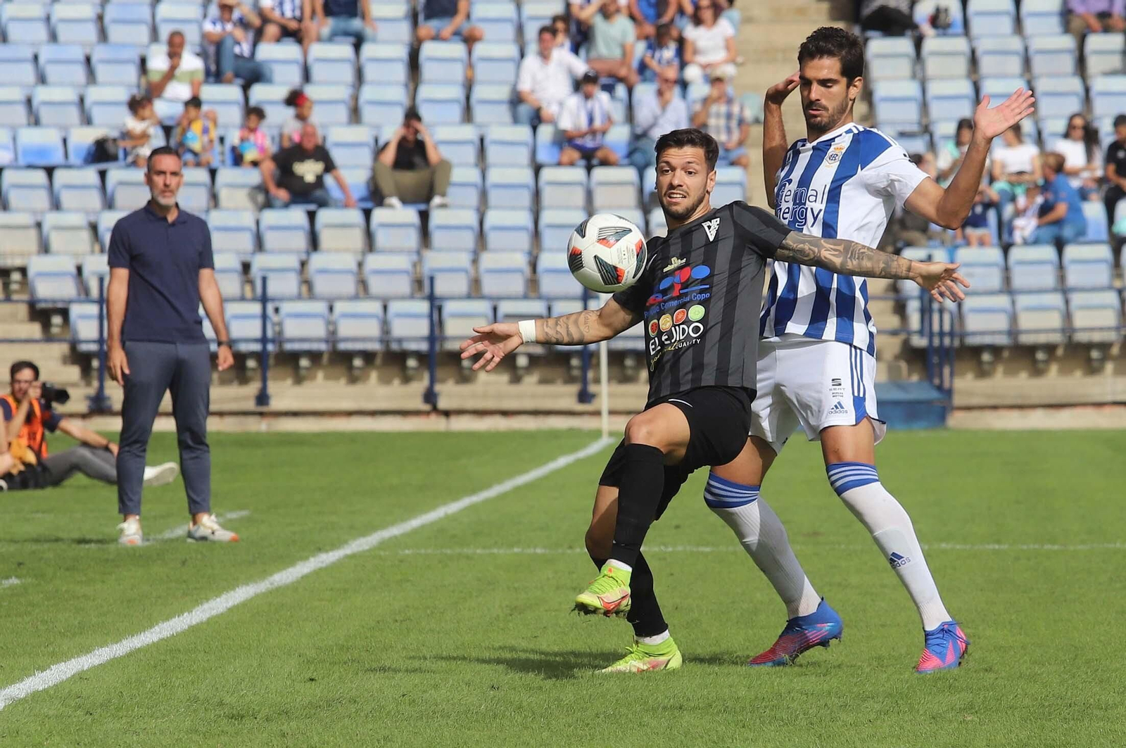 Bernardo Cruz durante el partido con El Ejido, la pasada temporada.