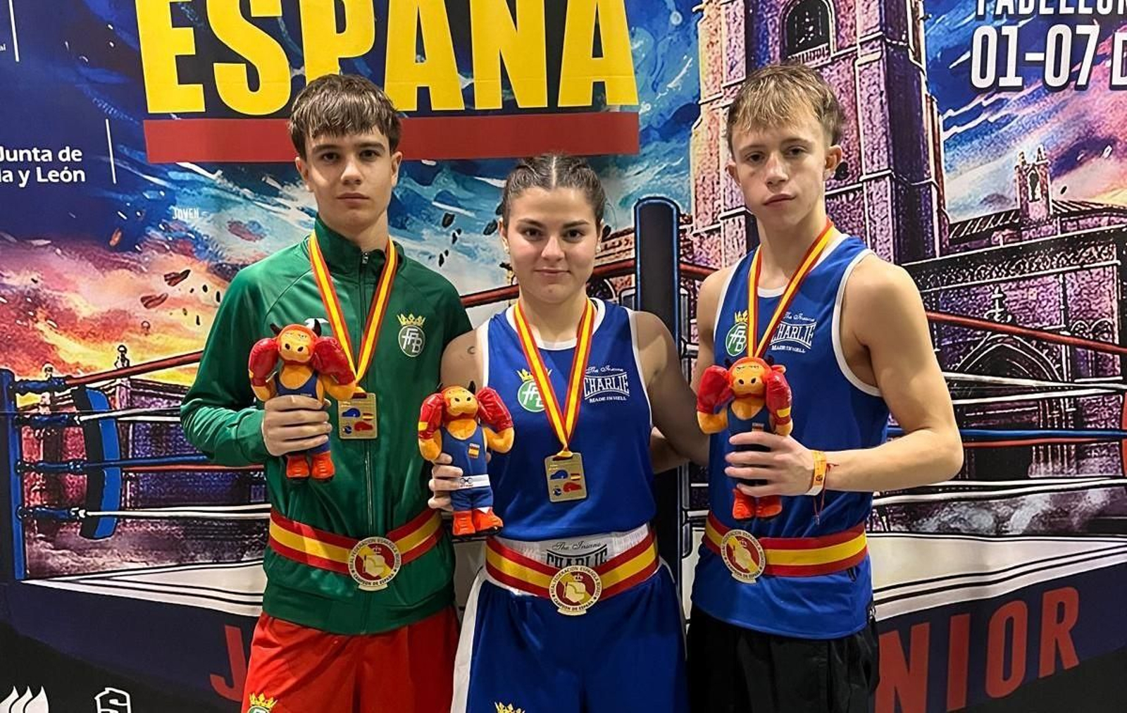 De izquierda a derecha, Hugo Santiago, Cristina Peinado y Manuel Bueno.