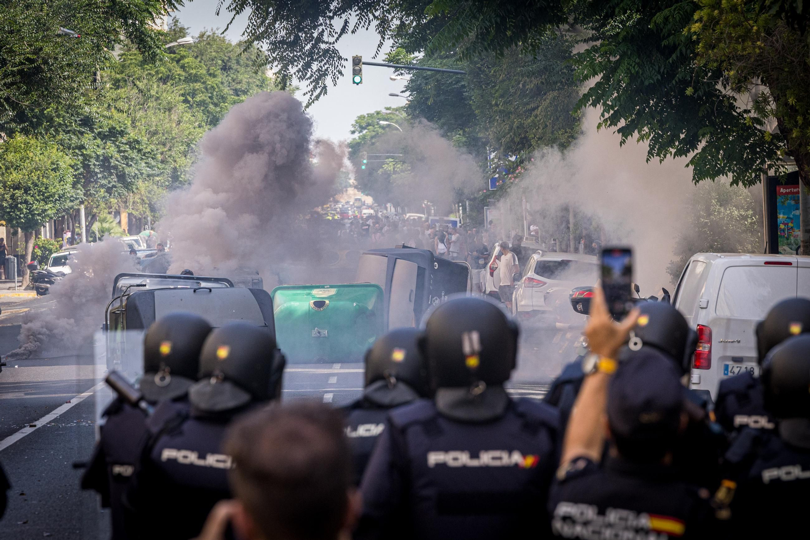 Imágenes del primer día de huelga de los trabajadores del sector del metal en Cádiz Imágenes del primer día de huelga de los trabajadores del sector del metal en Cádiz