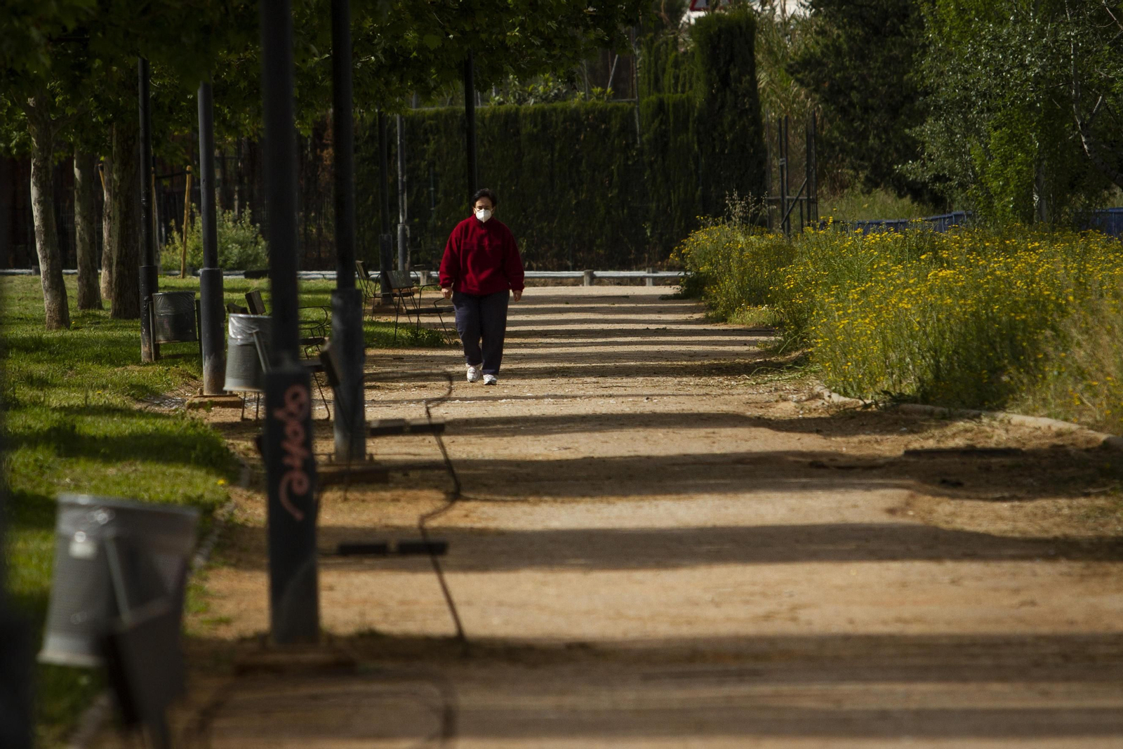 Los parques de Granada, vacíos en pleno estado de alarma