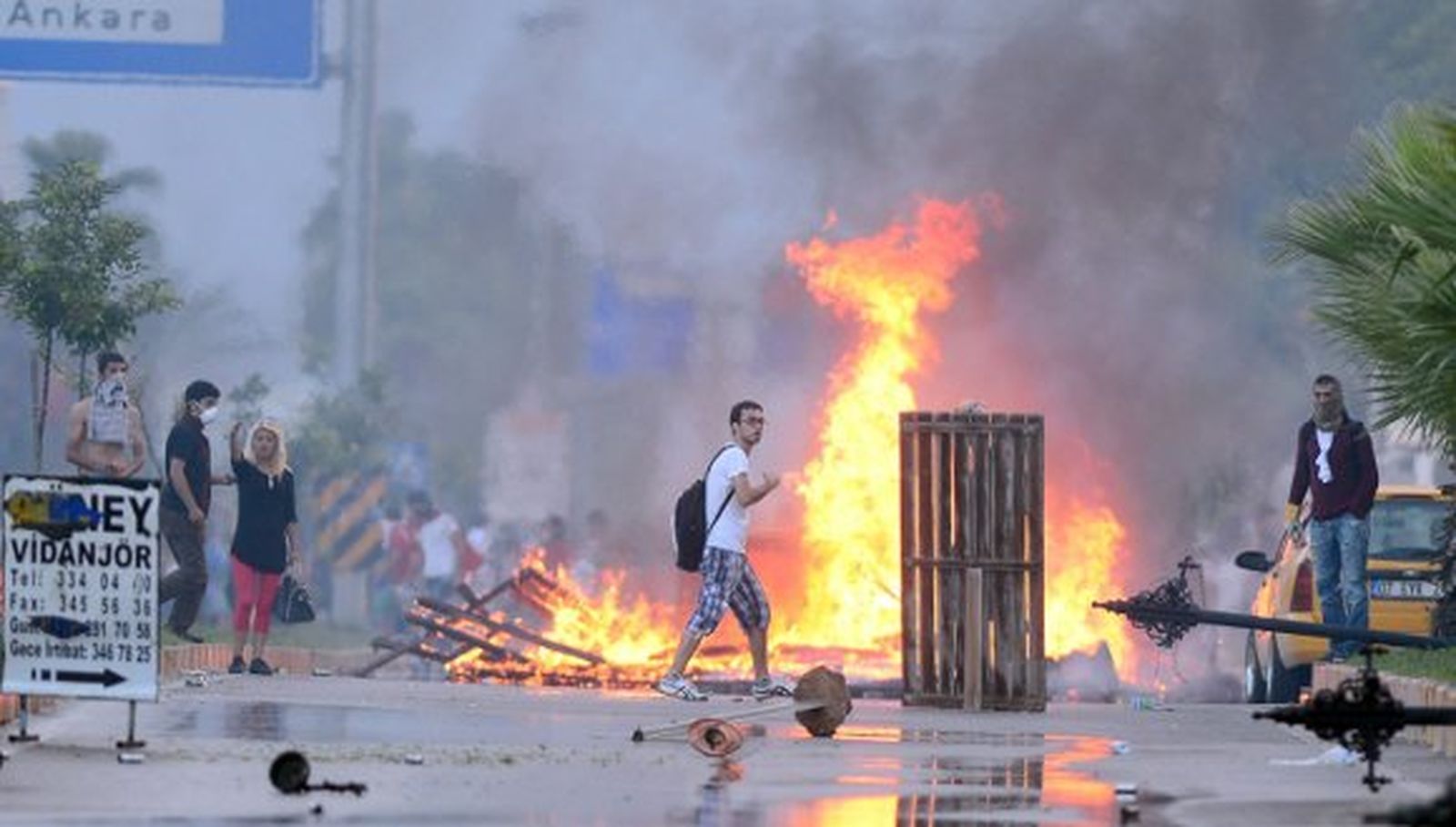 Se recrudecen las protestas en Ankara mientras se calman en Estambul